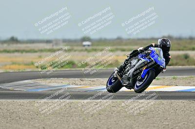 media/Apr-18-2025-TrackDaz (Fri) [[45f5874c44]]/C Group/Session 1 (Turn 7)/